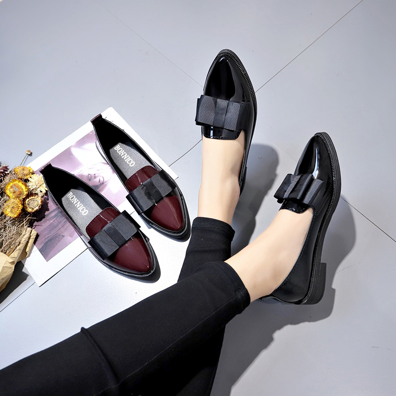 Black/ Wine Red Patent Leather - Embroidery Flat Shoes ulasan dan harga