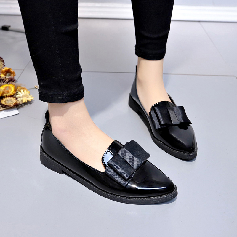 Black/ Wine Red Patent Leather - Embroidery Flat Shoes ulasan dan harga