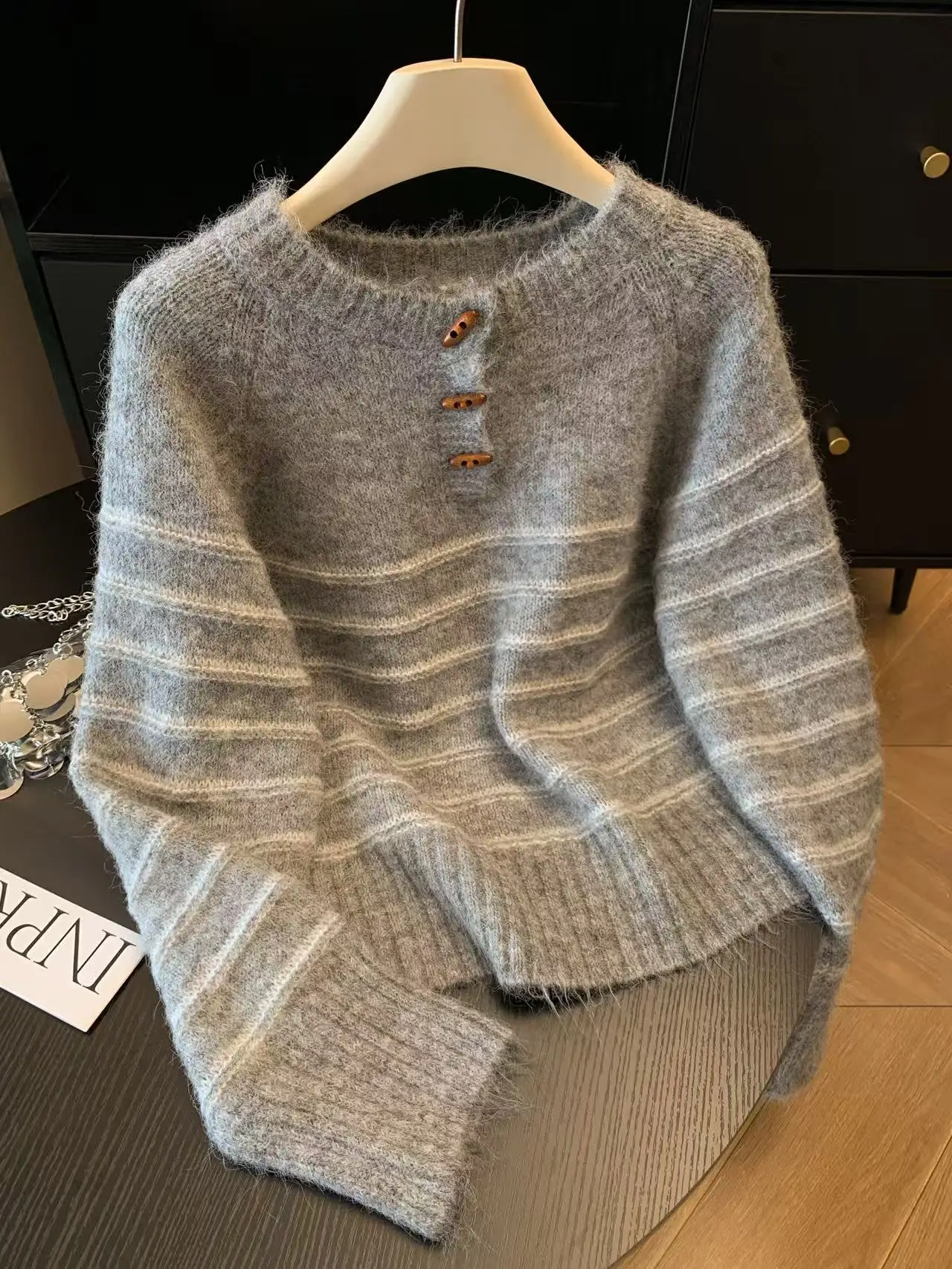 Autumn Winter Women's Striped  - Embroidery Origin ulasan dan harga
