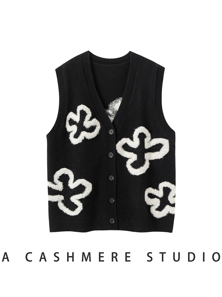 TLOML Women 100% Cashmere Swea - Embroidery Towel ulasan dan harga