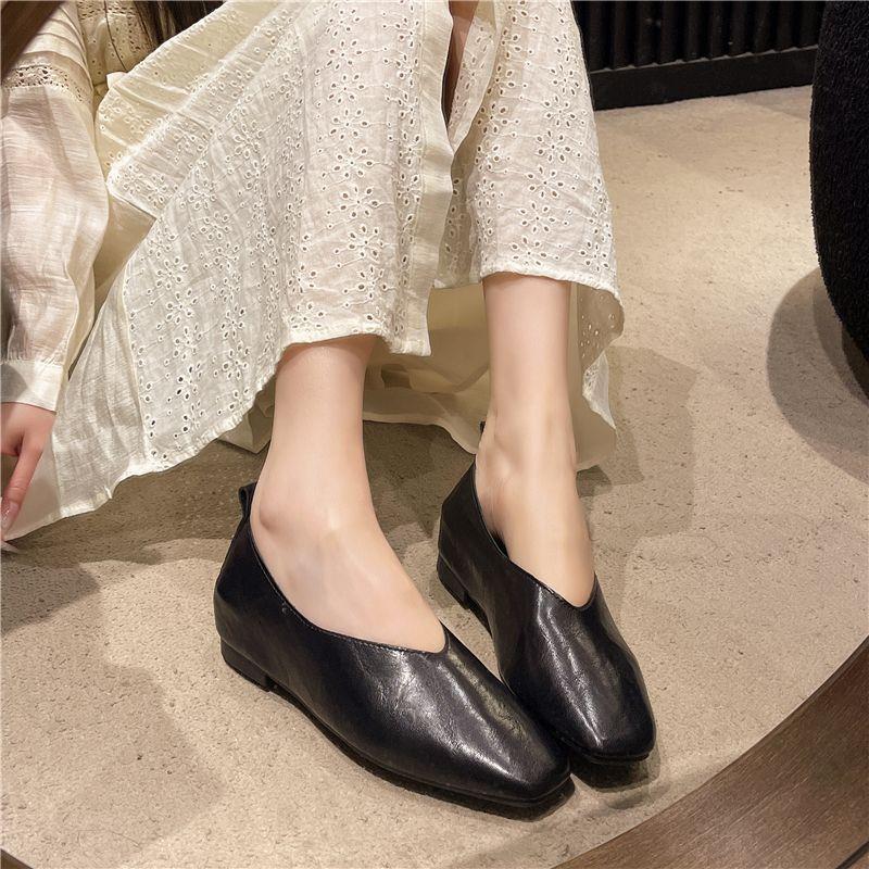 Fashion Shoes Women's Loafers  - Embroidery Flat Shoes ulasan dan harga