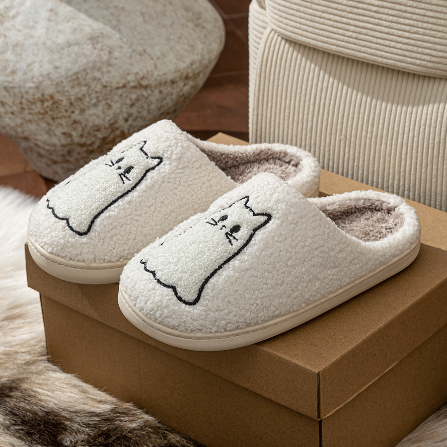 Fashion Cute Line Cat Exquisit - Embroidery Flat Shoes ulasan dan harga