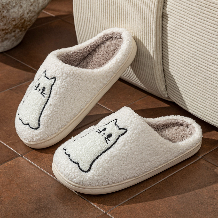 Fashion Cute Line Cat Exquisit - Embroidery Flat Shoes ulasan dan harga
