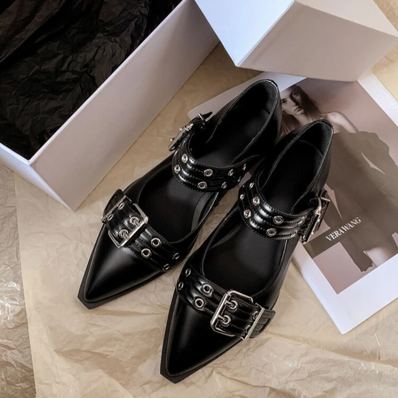 Women's Shoes Designer Luxury  - Embroidery Flat Shoes ulasan dan harga