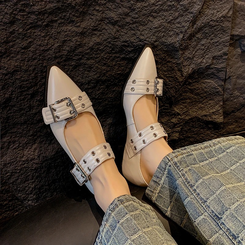 Women's Shoes Designer Luxury  - Embroidery Flat Shoes ulasan dan harga
